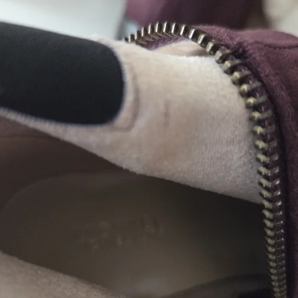 Michael Kors Women's Burgundy Suede Boots Size 6 - Picture 14 of 16